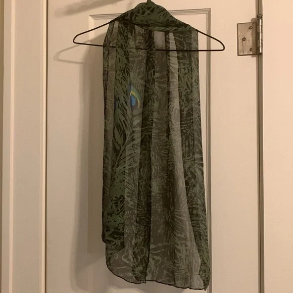 Peacock Motif Scarf Semi-Sheer, 13” x 60”, Neckline Accent, Jacket Accessory EUC - Picture 4 of 8